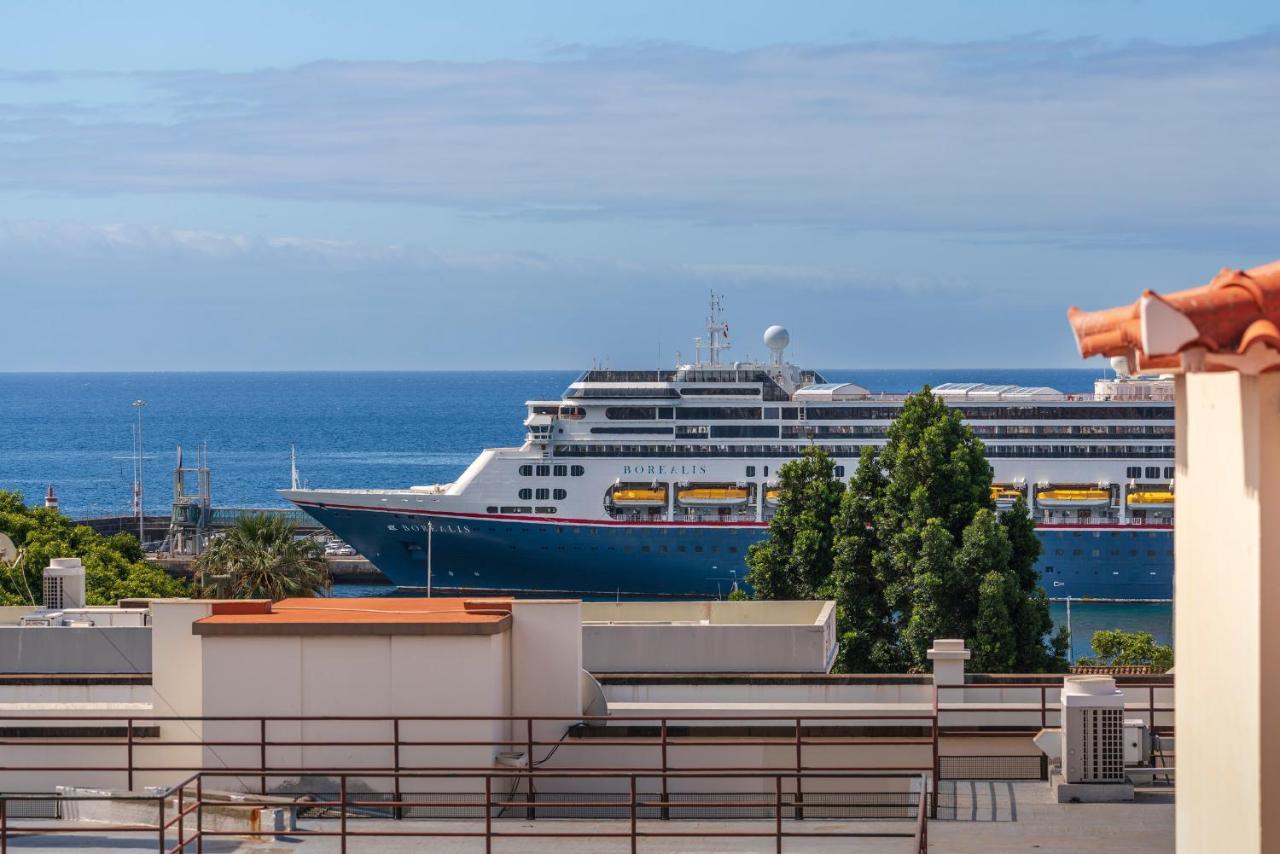 Faa Belas Artes By An Island Apart Funchal  Exteriör bild